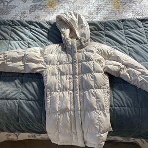 White north face coat/jacket